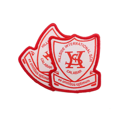 Insignias tejidas de encargo uniParames de la academia, hierro de la felpilla en el material del poliéster del remiendo