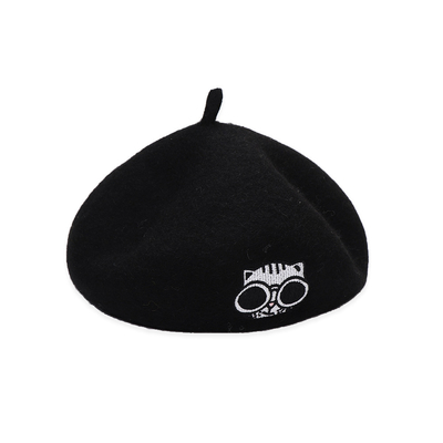 Casquillo militar de la boina de las lanas del color sólido para las mujeres con el remiendo del bordado